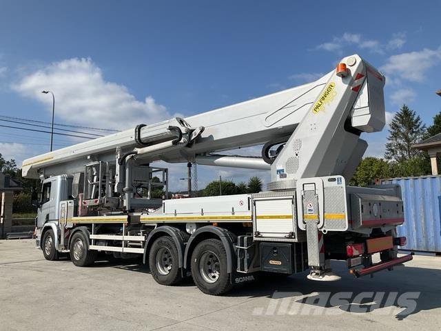 Scania P410LB Plataformas aéreas montadas em camião