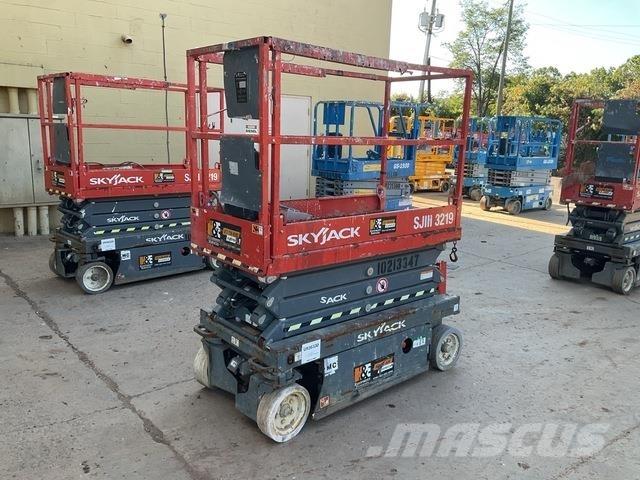 SkyJack 3219 Elevadores de tesoura