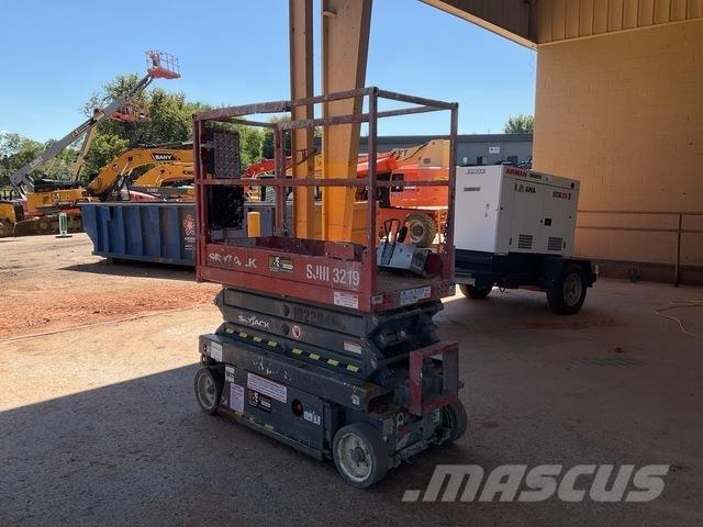 SkyJack 3219 Elevadores de tesoura