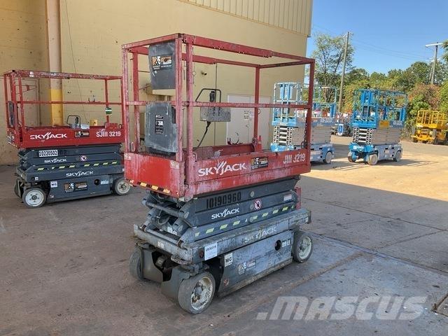SkyJack 3219 Elevadores de tesoura