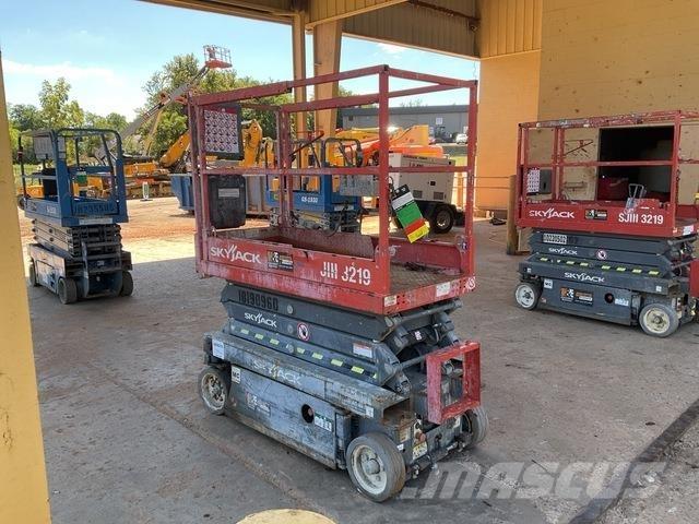 SkyJack 3219 Elevadores de tesoura