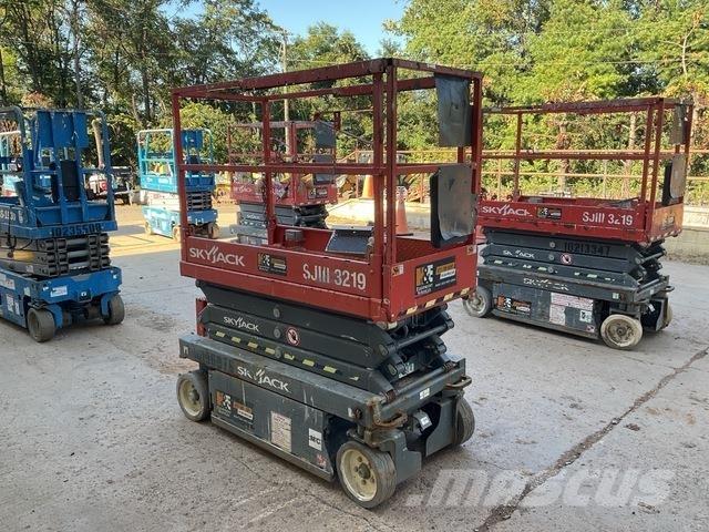 SkyJack 3219 Elevadores de tesoura