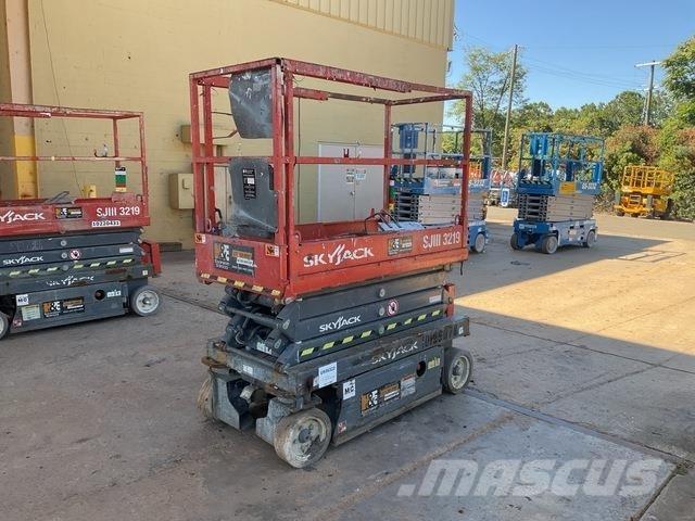 SkyJack 3219 Elevadores de tesoura