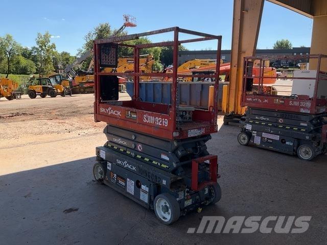 SkyJack 3219 Elevadores de tesoura