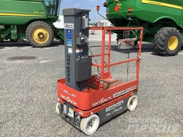 SkyJack SJ12 Plataformas de Mastro Vertical