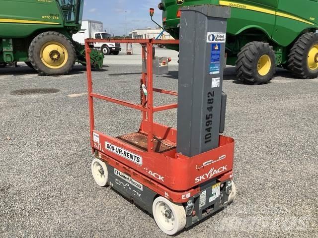 SkyJack SJ12 Plataformas de Mastro Vertical