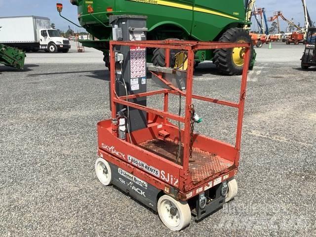 SkyJack SJ12 Plataformas de Mastro Vertical