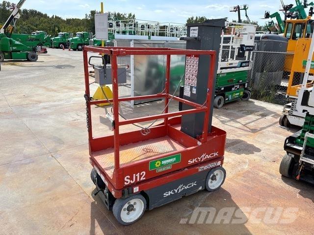 SkyJack SJ12 Plataformas de Mastro Vertical