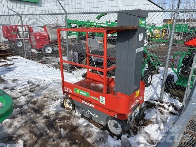 SkyJack SJ16 Plataformas de Mastro Vertical