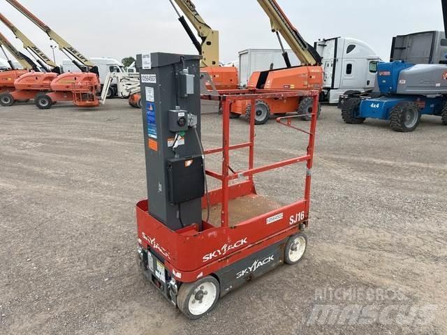 SkyJack SJ16 Plataformas de Mastro Vertical