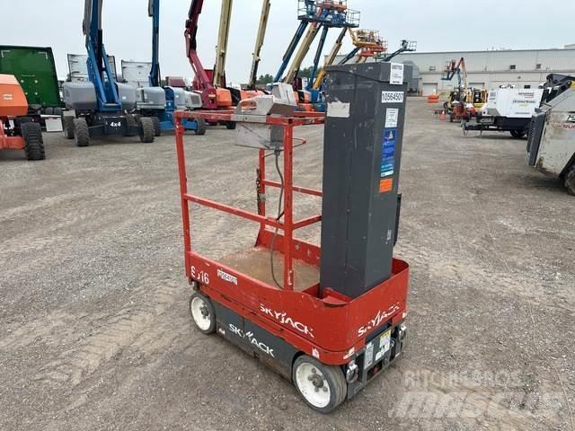 SkyJack SJ16 Plataformas de Mastro Vertical
