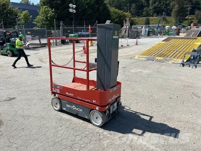 SkyJack SJ16 Plataformas de Mastro Vertical