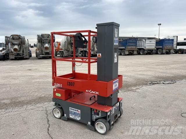 SkyJack SJ20E Plataformas de Mastro Vertical