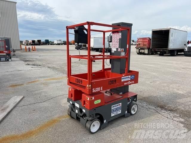 SkyJack SJ20E Plataformas de Mastro Vertical