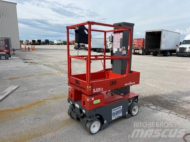 SkyJack SJ20E Plataformas de Mastro Vertical
