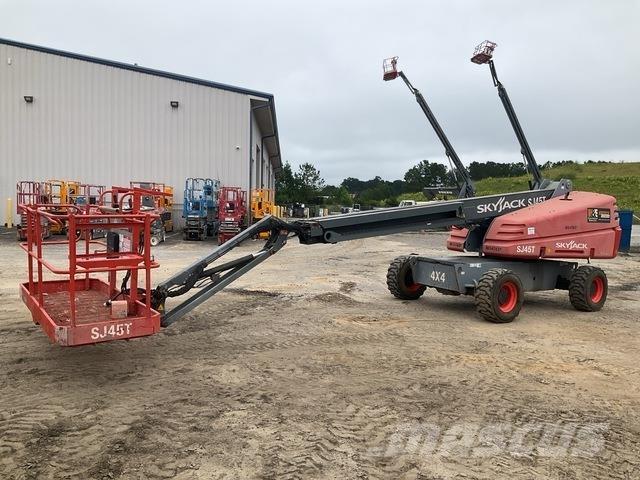 SkyJack SJ45T Elevadores braços Telescópicos