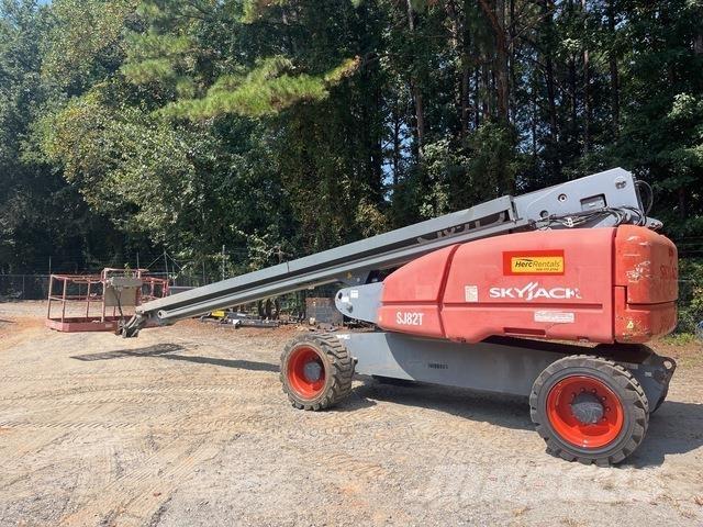 SkyJack SJ82T Elevadores braços Telescópicos