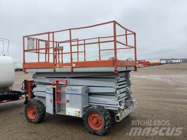 SkyJack SJ8841 Elevadores de tesoura