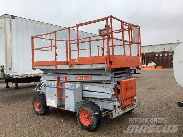 SkyJack SJ8841 Elevadores de tesoura