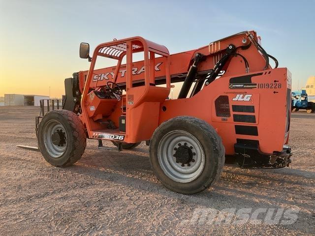 SkyTrak 6036 Manipulador telescópico