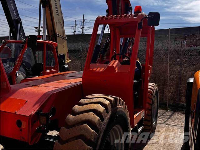 SkyTrak 6042 Manipulador telescópico