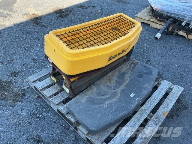 SnowEx SD-600 Espalhadores de areia e sal