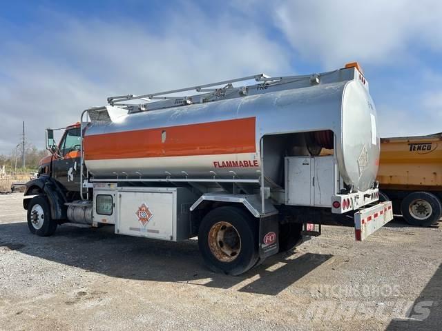 Sterling L7500 Camiões-cisterna