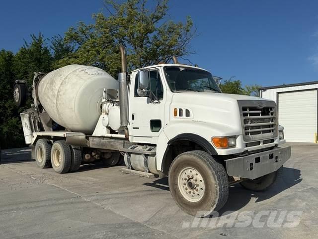Sterling L9500 Outros Camiões