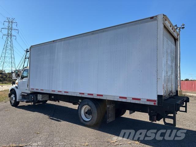 Sterling M7500 Caminhões de caixa fechada