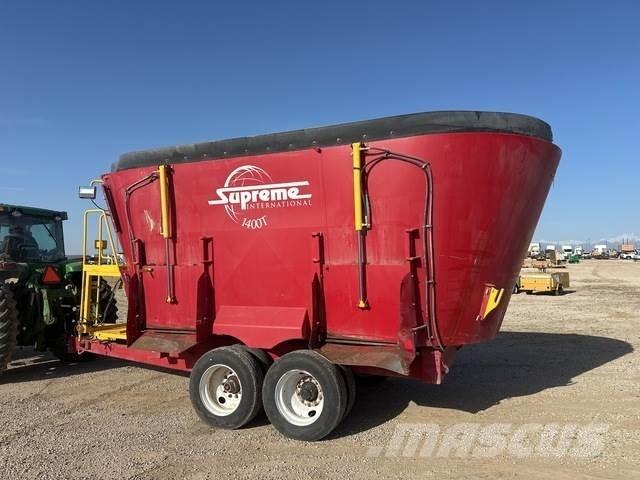 Supreme 1400T Reboques forrageiros