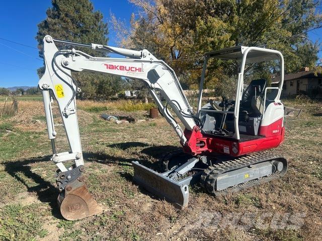 Takeuchi TB235 Escavadeiras de esteiras