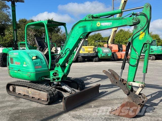 Takeuchi TB240 Escavadeiras de esteiras