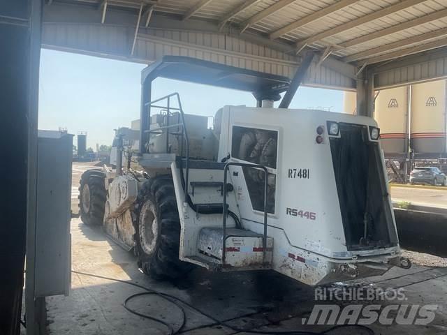 Terex RS446 Compactadores para terra