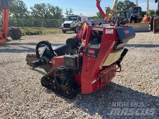 Toro TRX-300 Abre-valas
