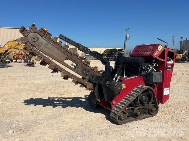 Toro TRX-300 Abre-valas
