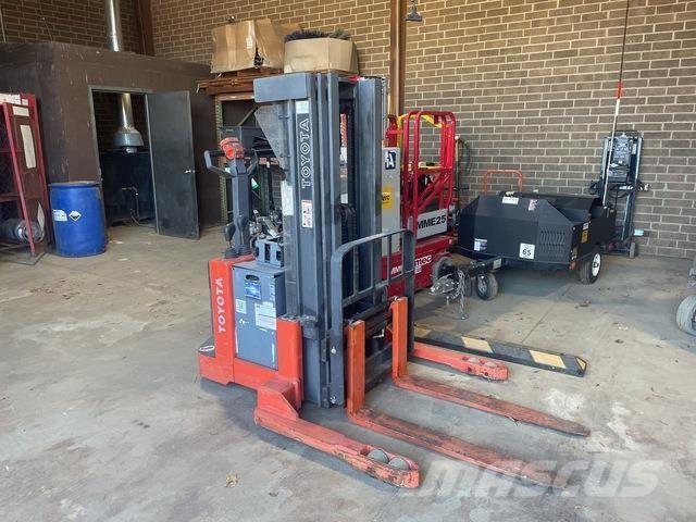 Toyota 6BWS20 Self propelled stackers