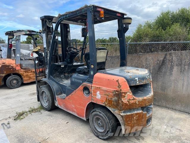 Toyota 8FDU30 Empilhadores - Outros