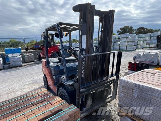 Toyota 8FDU30 Empilhadores - Outros