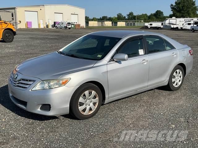 Toyota Camry Automóvel