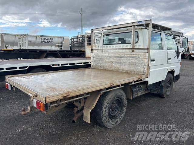 Toyota DYNA Camiões estrado/caixa aberta