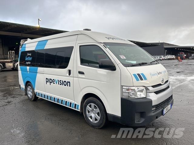 Toyota HiAce Carrinhas de caixa fechada