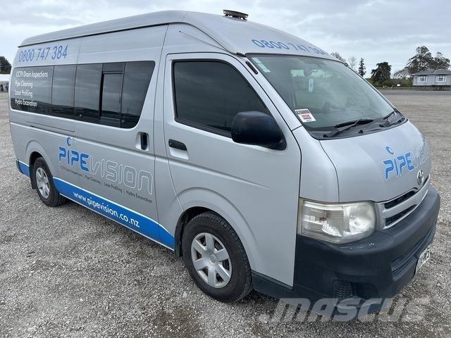 Toyota HiAce Carrinhas de caixa fechada