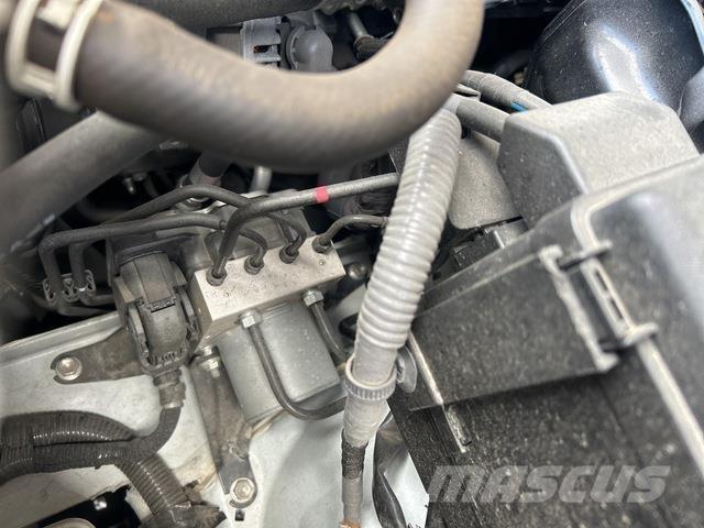 Toyota HiAce Carrinhas de caixa fechada