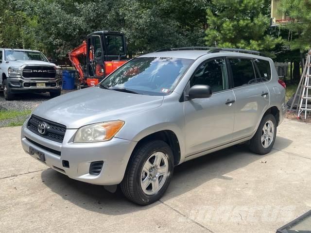 Toyota RAV4 Automóvel