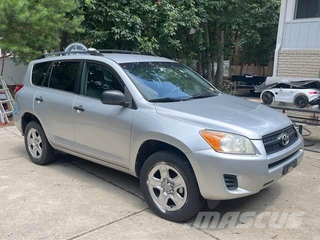 Toyota RAV4 Automóvel