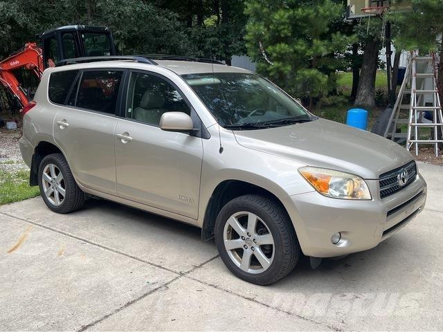 Toyota RAV4 Automóvel