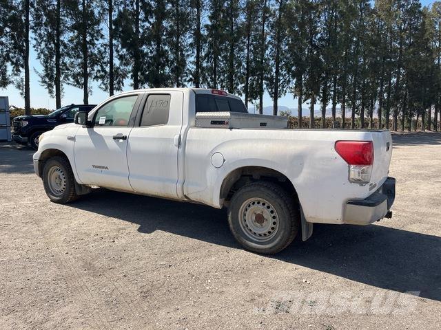 Toyota Tundra Outros