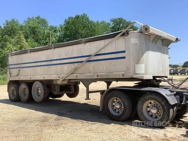 Travis S102 Reboques basculantes