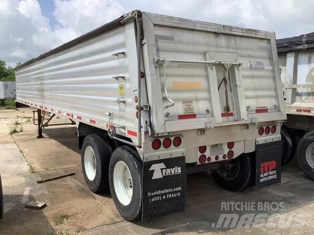 Travis T102 Reboques basculantes