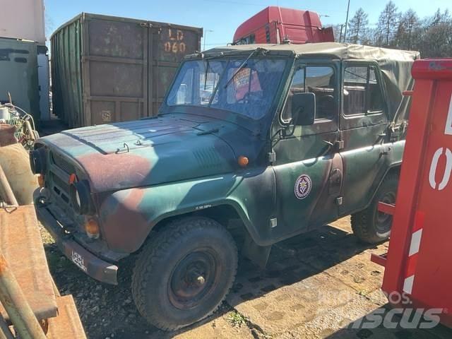  UAZ 469B Automóvel